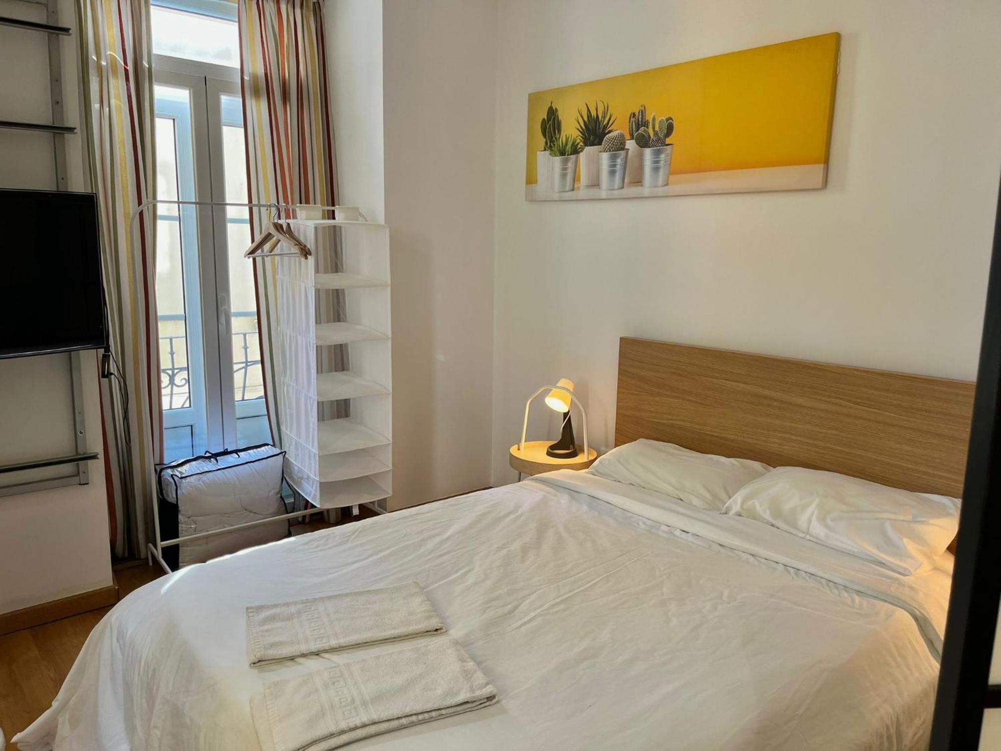 2 Bedroom Apartment - Bairro Alto Residence Lisbon Luaran gambar