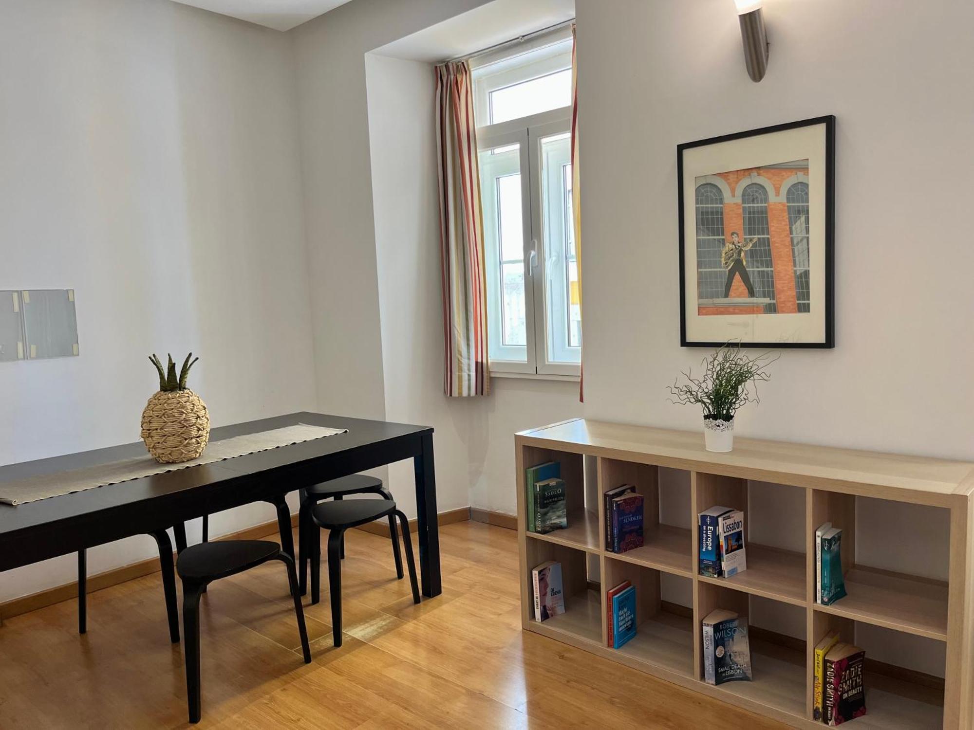 2 Bedroom Apartment - Bairro Alto Residence Lisbon Luaran gambar