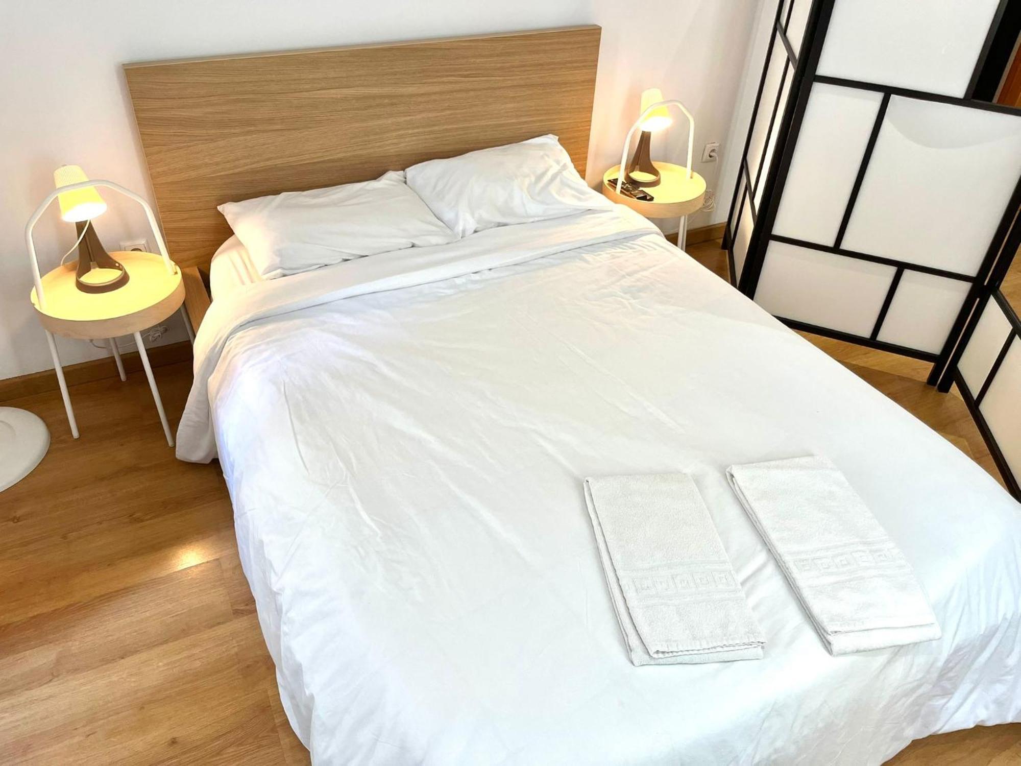 2 Bedroom Apartment - Bairro Alto Residence Lisbon Luaran gambar