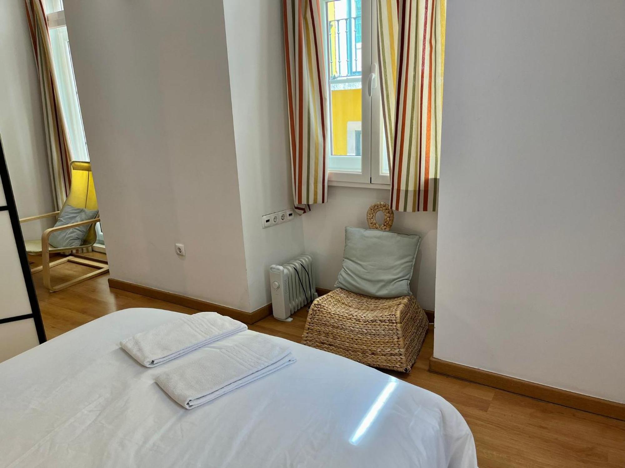 2 Bedroom Apartment - Bairro Alto Residence Lisbon Luaran gambar